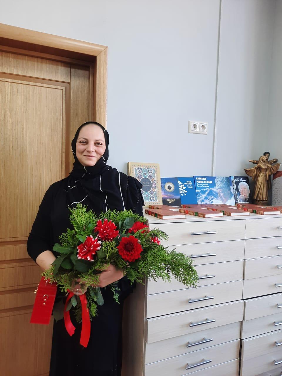 Хизбулаева  Индира Резвановна.